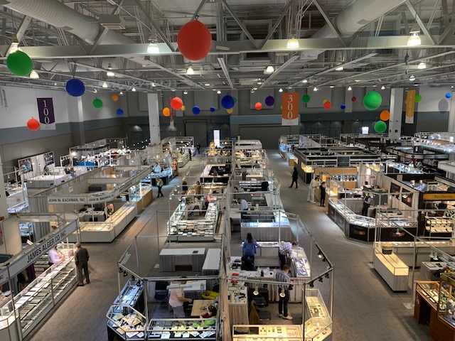 2022-04-02-gemshow.jpg